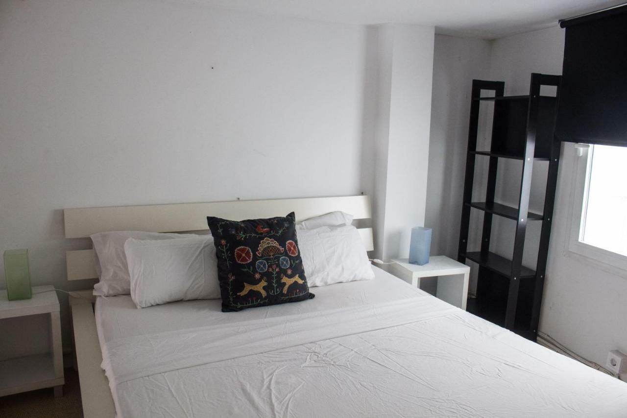 Buena Onda Lagunillas Apartment Malaga Bagian luar foto